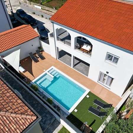 Bernie Apartments With A Pool ซาดาร์ ภายนอก รูปภาพ